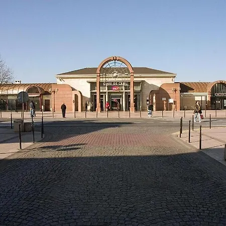 Meublée Dans Un Au Pied De La Gare * Creil